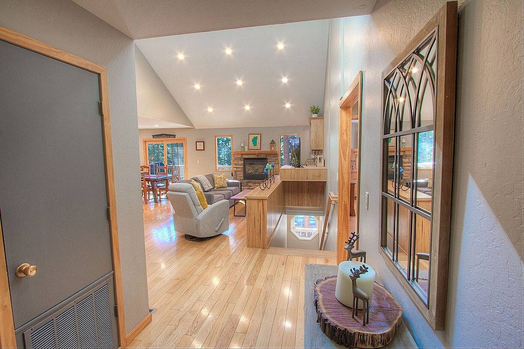 Vacation Home for 10 Guests in Diamond Peak, Lake Tahoe