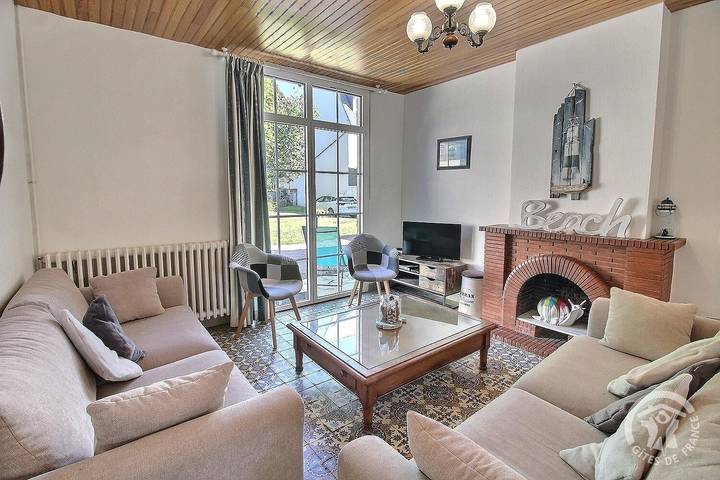 Gîte pour 8 personnes, avec terrasse et jardin dans Sables d'Or les Pins - 3