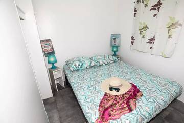 Camping pour 5 Personnes dans La Madrague, Hyeres, Photo 1