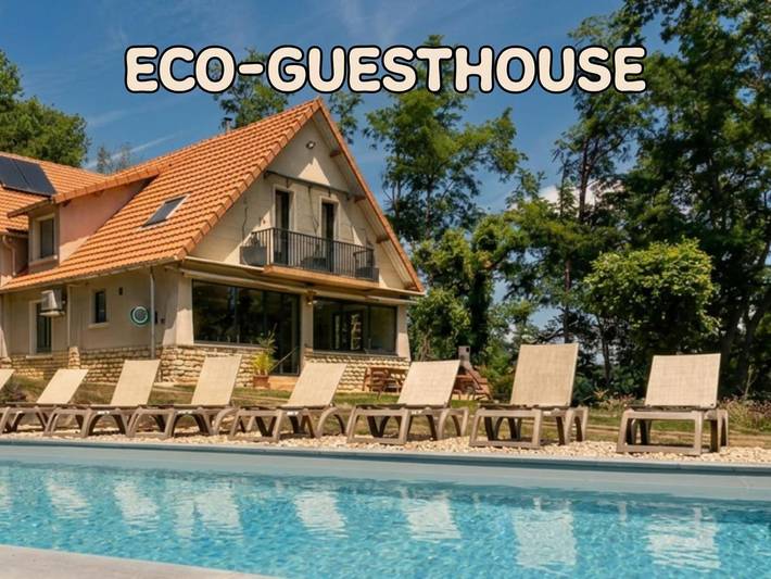 Chambre d’hôte pour 2 personnes, avec Terrasse et Jardin ainsi que Piscine et Vue
