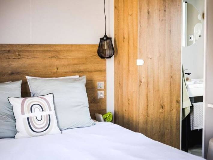 Mobil home pour 4 personnes, avec terrasse et piscine à Grayan-et-l'Hôpital - 4