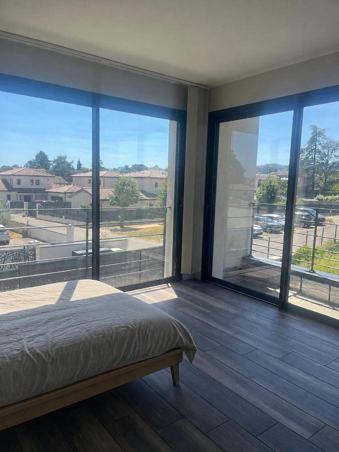 Location de vacances pour 6 personnes, avec Balcon et Terrasse à Brindas - 2