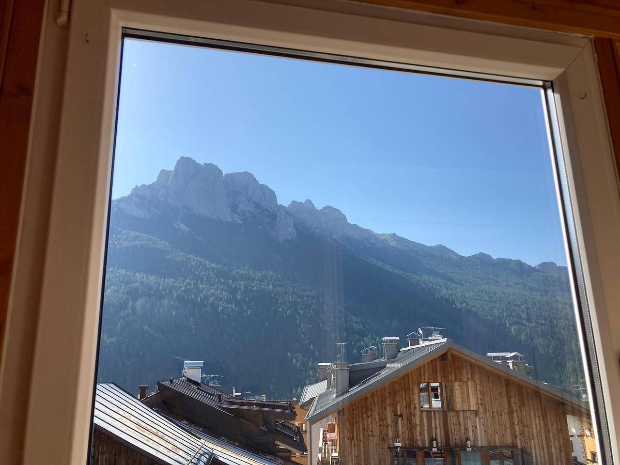 Appartamento intero, Appartamento 'Vich' con Vista Montagna, Balcone e Wi-Fi in San Giovanni di Fassa, Dolomiti Superski