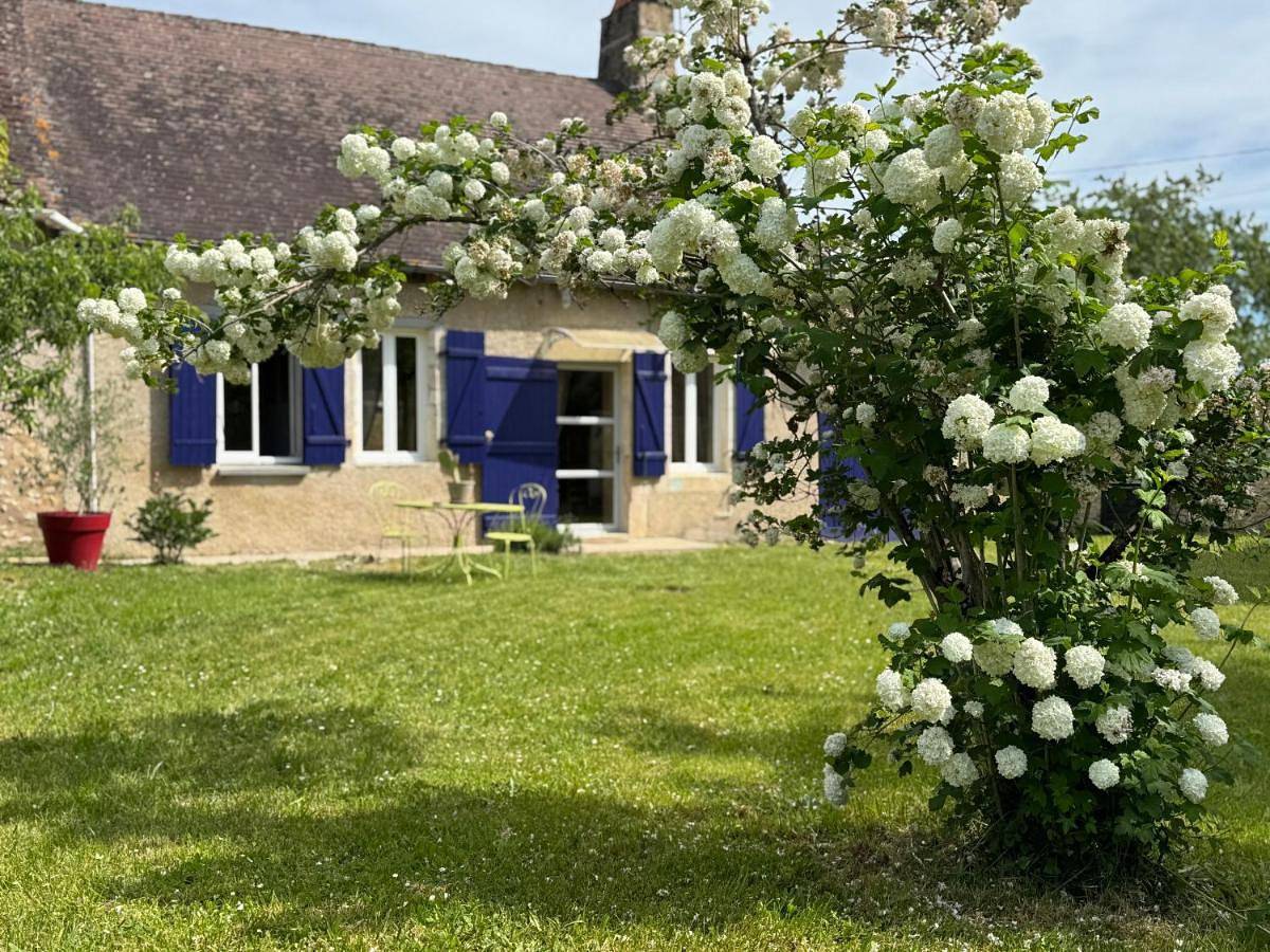 La Maison Bleue Classée 3 étoiles in Limeyrat, Périgord Noir