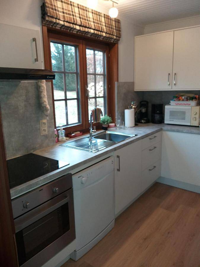 Gîte pour 6 personnes, avec jardin et vue dans Septon - 4