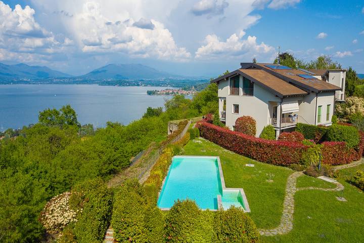 Gîte pour 8 personnes, avec vue sur le lac et balcon dans Ispra - 2