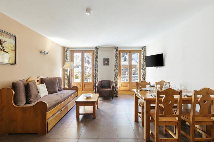 Gîte pour 4 personnes, avec piscine ainsi que sauna et terrasse, animaux acceptés à Vallorcine - 3