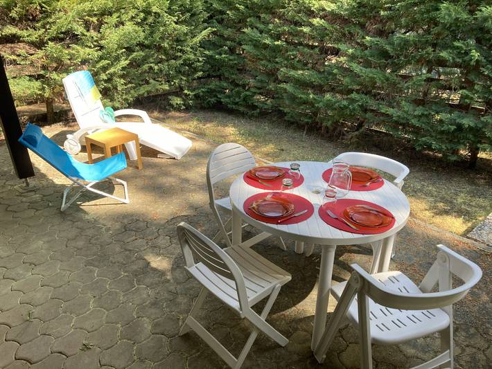 Location de vacances pour 4 personnes, avec terrasse dans Golf de la Méjanne - 2