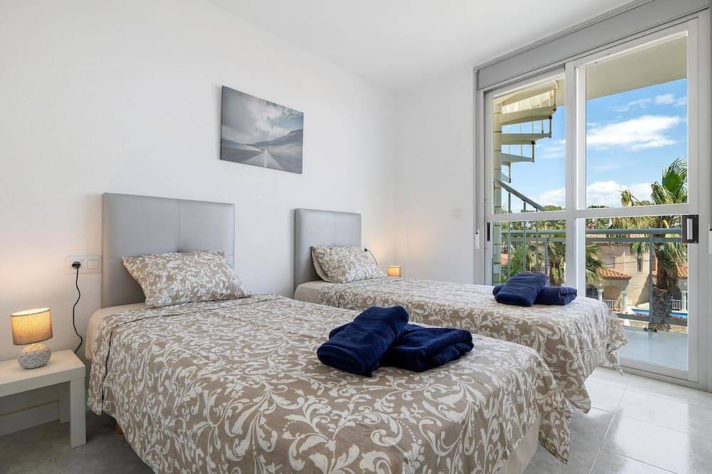 Entire apartment, Dream vacation on the Mediterranean beach in Mont-roig del Camp, Costa Dorada