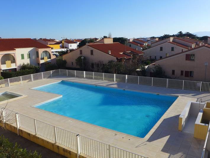 Gîte pour 4 personnes, avec bassin pour enfant ainsi que terrasse et vue dans Plage du Village (Le Barcares) - 3