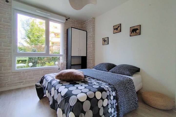 Ganze Wohnung, Chic and spacious apart with terrace and parking in Saint-Denis, Seine-Saint-Denis