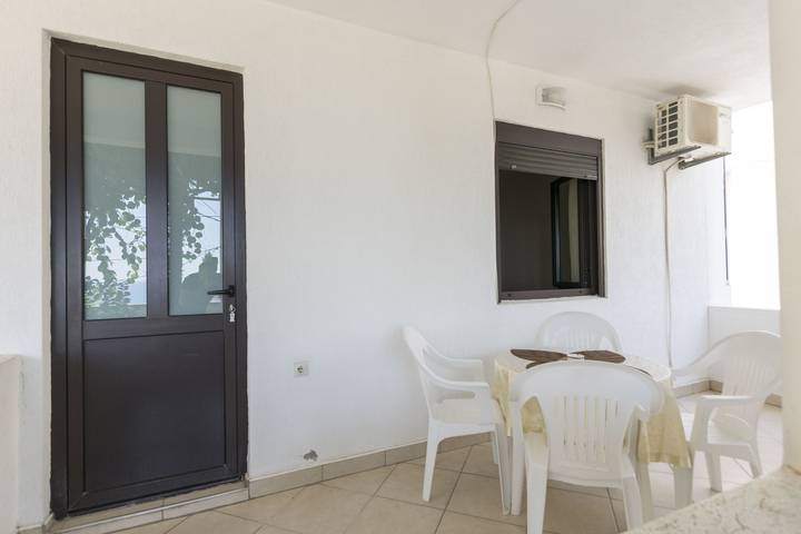 Gîte pour 4 personnes, avec terrasse au Monténégro - 4