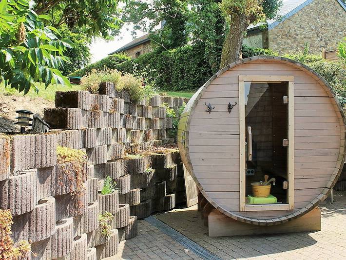 Location de vacances pour 13 personnes, avec balcon/terrasse ainsi que sauna et terrasse à Rendeux - 3