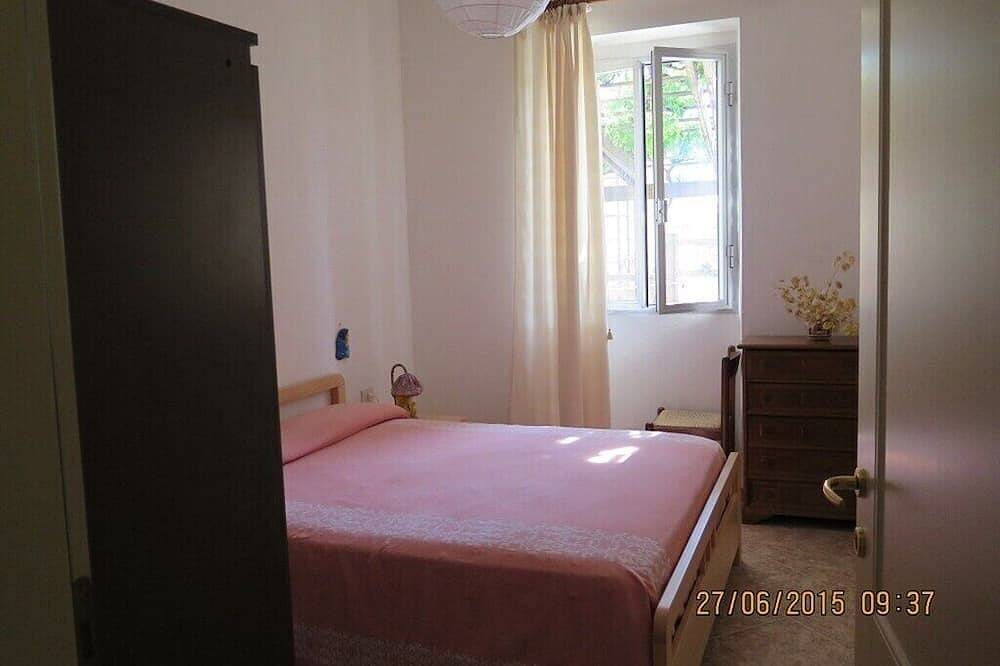 Ganze Wohnung, Villa Maria Three-room apartment with large garden near the sea in La Ciaccia, Valledoria