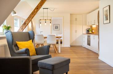 Ferienwohnung für 4 Personen, mit Ausblick und Garten in Nebel