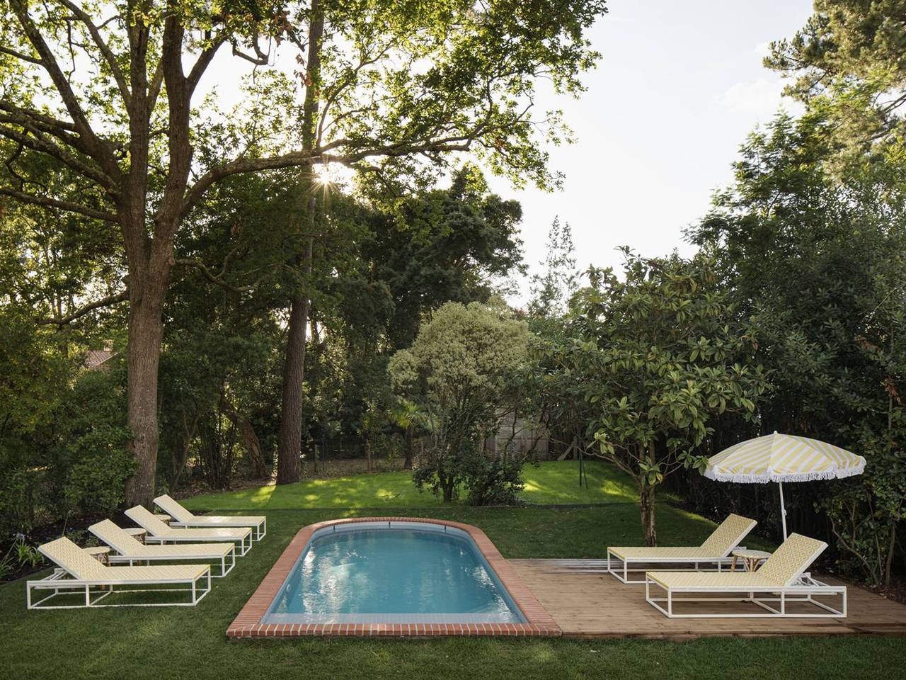 Luxuriöse Villa im Zentrum von Hossegor mit beheiztem Pool, in der Nähe von Strand, See und Golf. in Hossegor-See, Hossegor