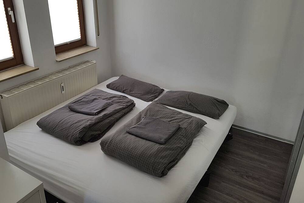 Ganze Wohnung, Schlossle I in Steinenbronn, Landkreis Böblingen