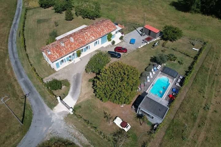 Gîte pour 10 personnes, animaux acceptés à Chillac