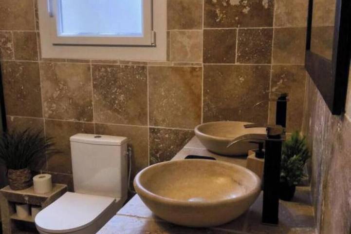 130m2 ground floor villa with private pool on 4000m2 of land in Les Arcs (Var), Region de Draguignan