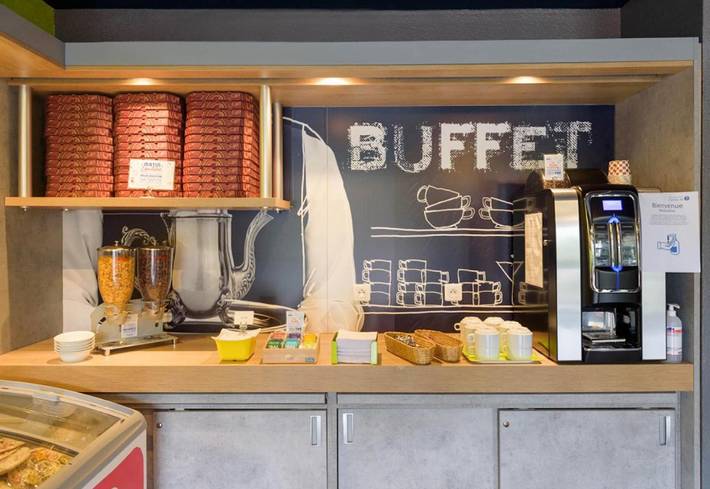 Hôtel pour 3 personnes, avec terrasse à Caissargues - 2