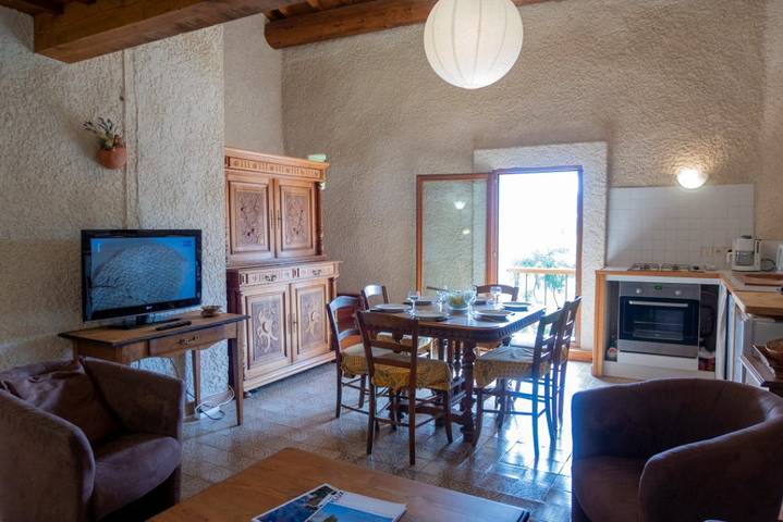 Gîte pour 6 personnes, avec jardin et terrasse à Esparron-de-Verdon - 3