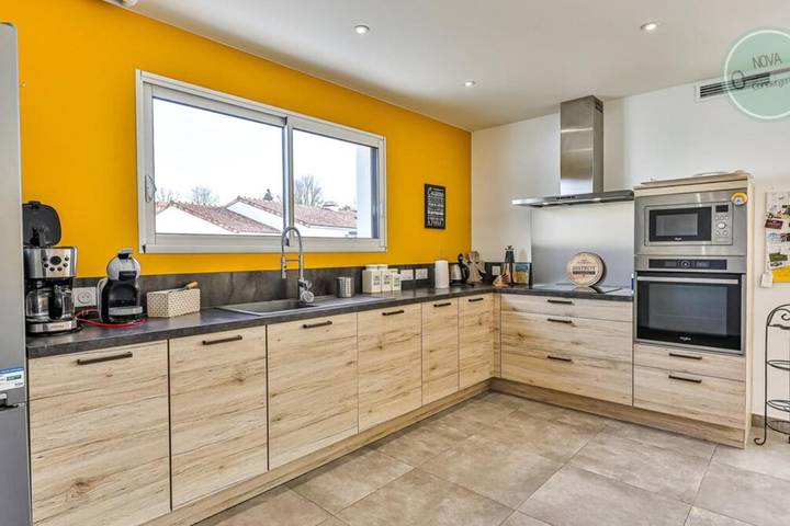 Villa pour 6 personnes, avec jardin ainsi que piscine et balcon à Saint-Jean-de-Monts - 2