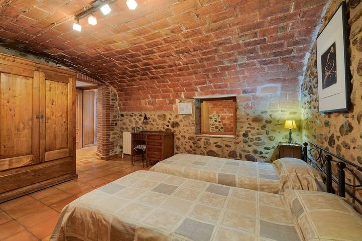 Location de vacances pour 10 personnes, avec jardin, animaux acceptés à Bordils - 4