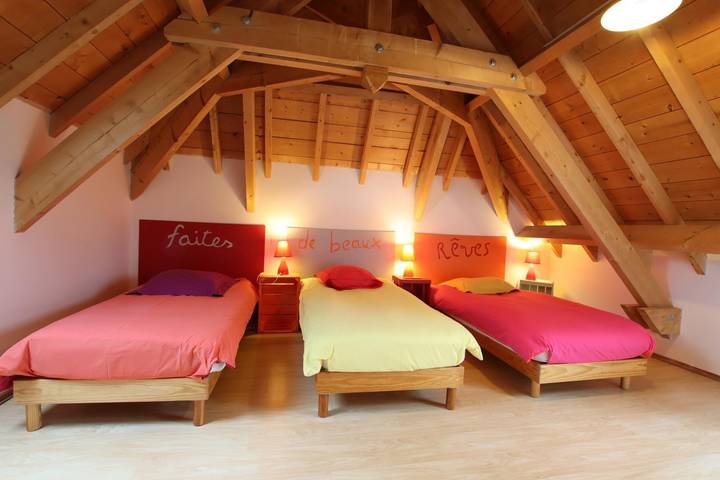 Gîte pour 10 personnes, avec jardin dans Vallée d'Ossau - 4