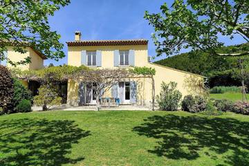 Villa voor 7 Personen in Mérindol, Parc naturel régional du Luberon, Afbeelding 1