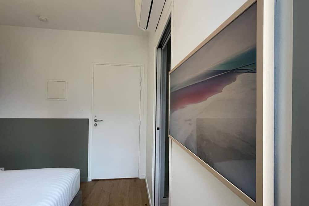 Appartement entier, Idéalement placé, appartement calme (coté cour), neuf, climatisé et équipé in Cholet, Région de Cholet