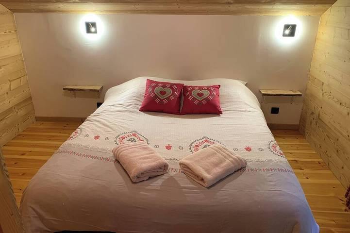 Chalet Mont Milo • Sleeps 10 • 5 Br • Sauna • Billiards • Serre Chevalier Vallée in Briançon, Serre Chevalier