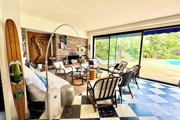 Villa pour 10 Personnes dans Le Lavandou, Région de Toulon, Photo 1