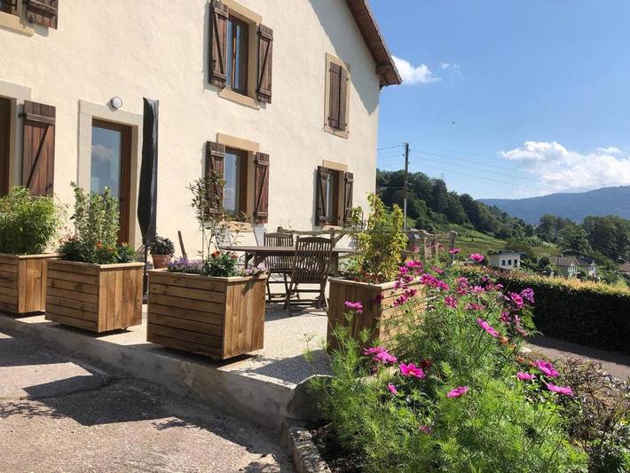 Gîte pour 6 personnes, avec terrasse et jardin à Saint-Nabord
