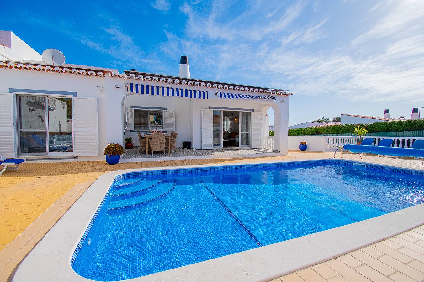 Bonita · Ideal Villa for Families and Couples Alik in Carvoeiro, Lagoa