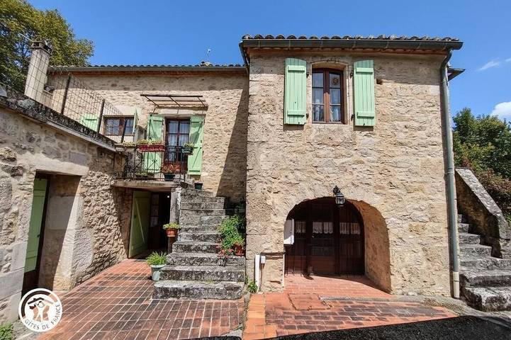 Location de vacances pour 5 personnes, animaux acceptés à Cambayrac