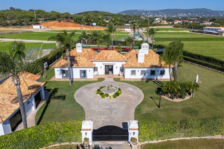 Villa für 8 Personen, mit Garten in Faro - 2