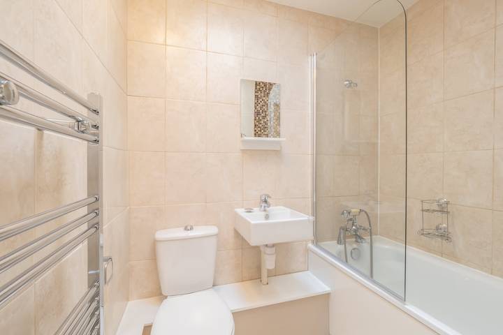 Host & Stay | St Martin's Road in Kent