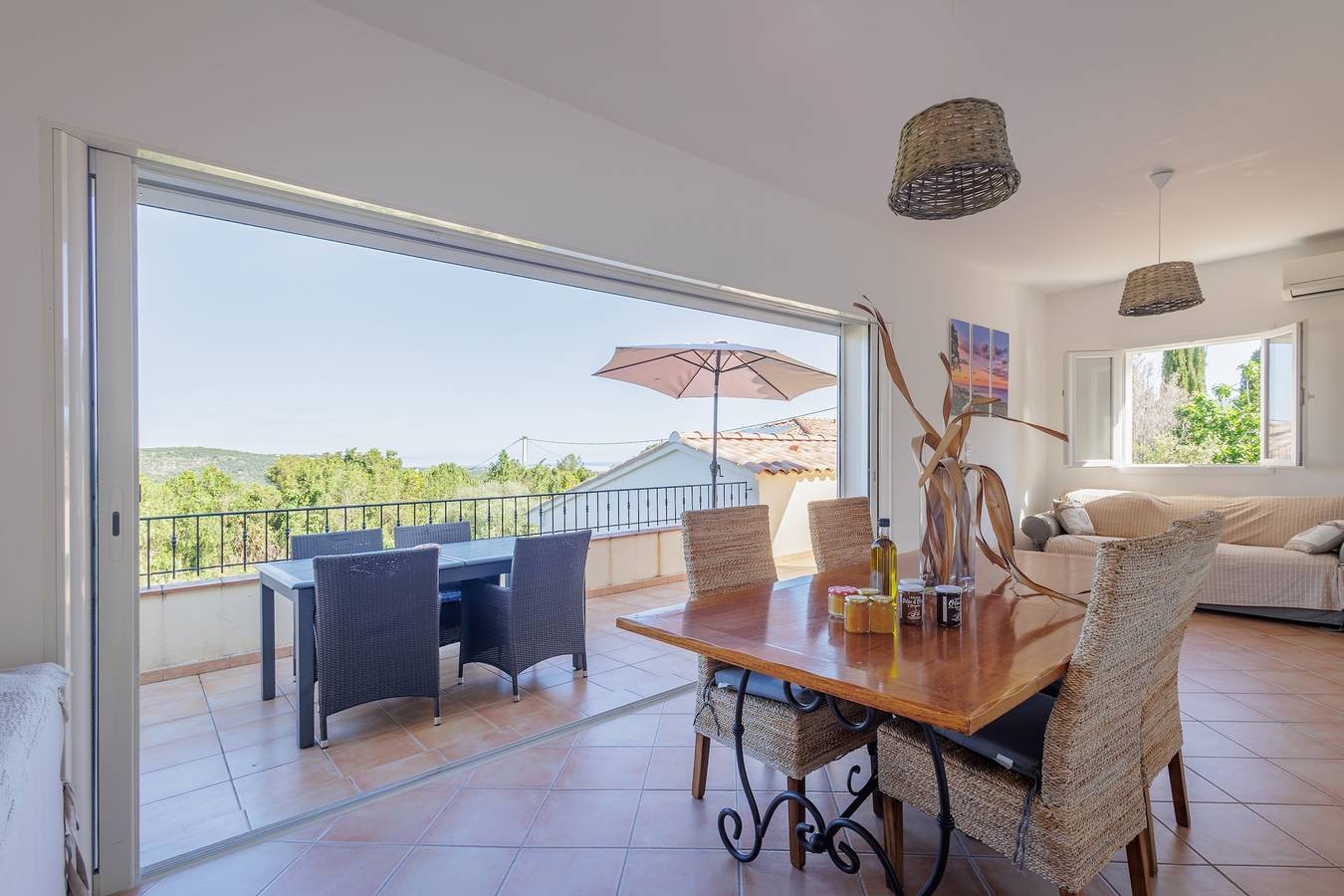 Ganze Wohnung, Ferienwohnung für 6 Personen mit Terrasse in Belgodère, Calvi und Umgebung