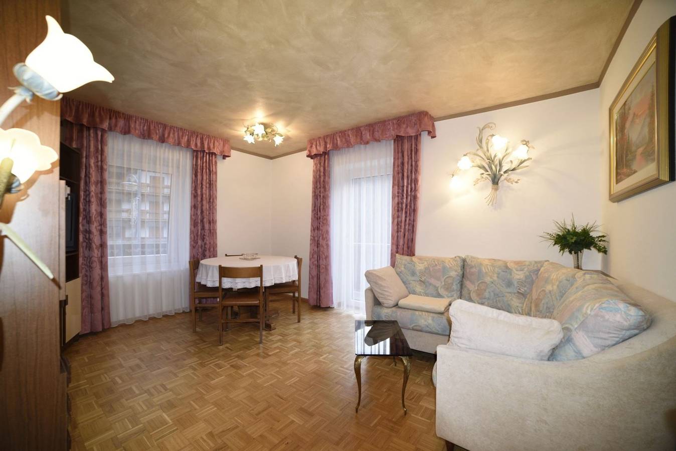 Geheel vakantieappartement, Vakantieappartement voor 6 personen met balkon in Campitello di Fassa, Dolomiti Superski
