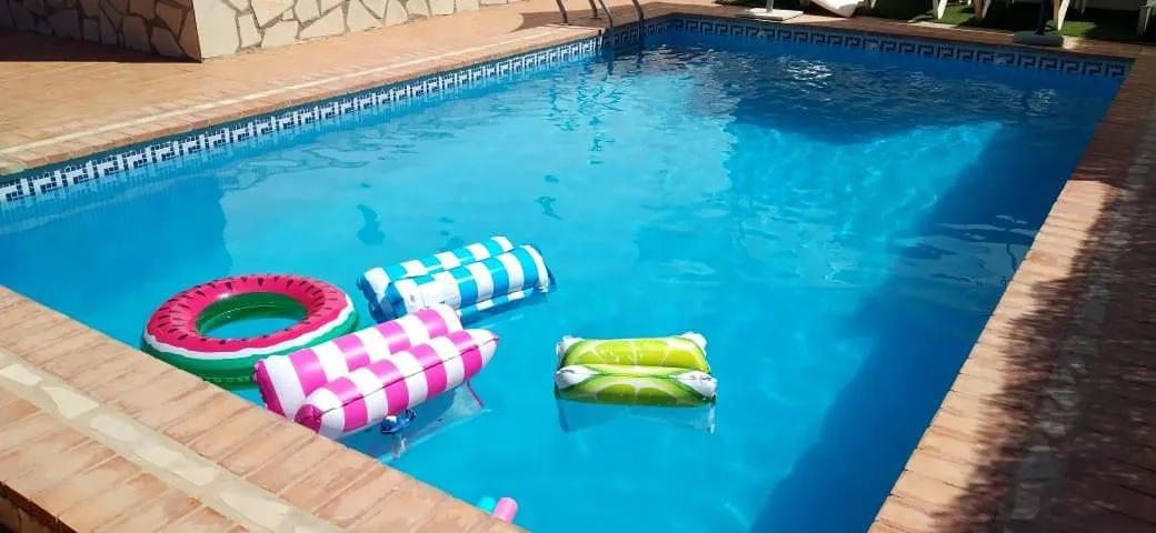 Casa de vacaciones para 6 personas, con terraza y piscina - 1