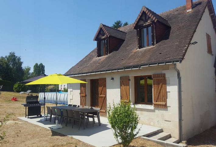 Location de vacances pour 12 personnes, avec vue ainsi que piscine et jardin, animaux acceptés à Saint-Jean-Saint-Germain - 4