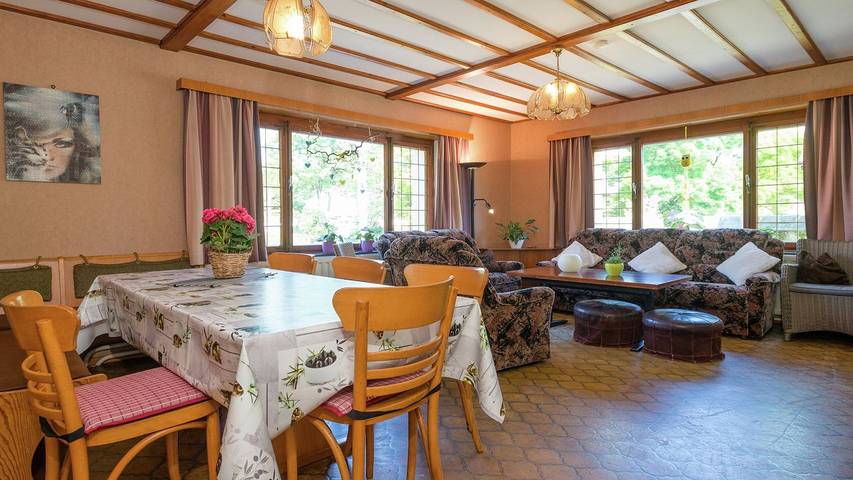 Location de vacances pour 14 personnes, avec jardin à Amblève - 3