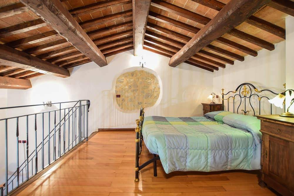 Appartamento intero, Amazing apartment in Frazione Montebibico in Spoleto, Perugia e dintorni