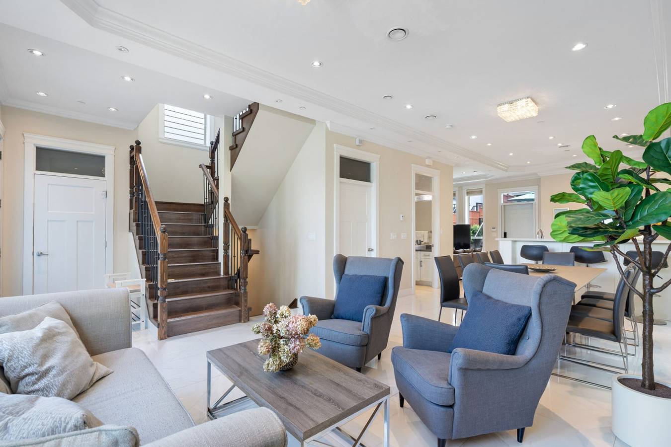 Upscale 4Br Vancouver Home in Vancouver, Columbia Britannica