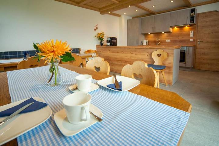 Ferienwohnung für 2 Personen, mit Sauna und Whirlpool sowie Garten, mit Haustier in Hopferau - 2