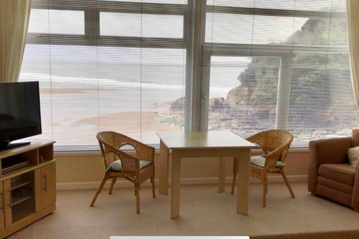 Holiday letting for 4 people, with Ocean view in Gower