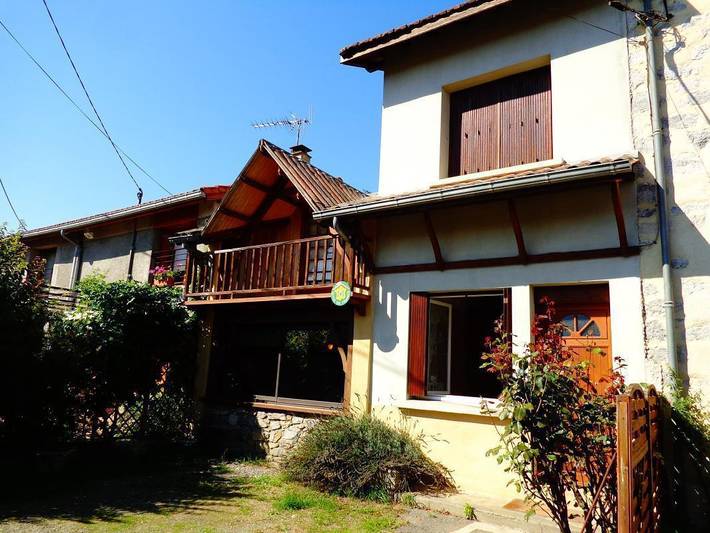 Gîte pour 6 personnes, avec terrasse à Mazères-de-Neste