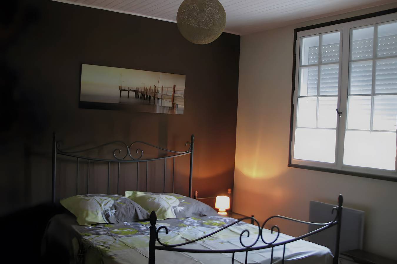 Gästezimmer L’Orée du Bois mit Gemeinschaftspool, Terrasse und Wlan in Montpon-Ménestérol, Périgord Blanc