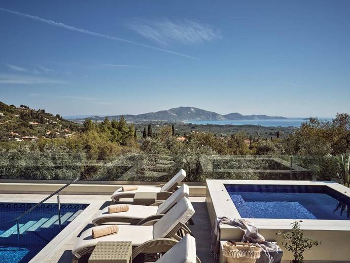 Villa für 16 Personen, mit Pool und Ausblick sowie Garten, mit Haustier - 1