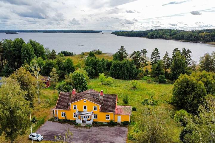 Ferienhaus für 12 Personen, mit Garten und Balkon sowie Sauna in Lessebo und Umgebung